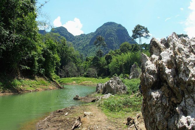 2-Day Khao Sok Jungle Safari from Krabi - Getting from Krabi to Khao Sok: rides, rest stops, and temple breaks