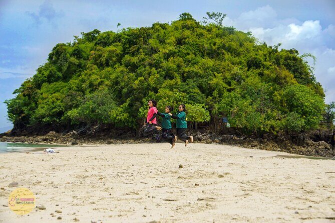 4 Islands Day Tour by Speed Boat from Ao Nang, Krabi - Stop 4: Phra Nang Cave Beach and the Sacred Cave Scene