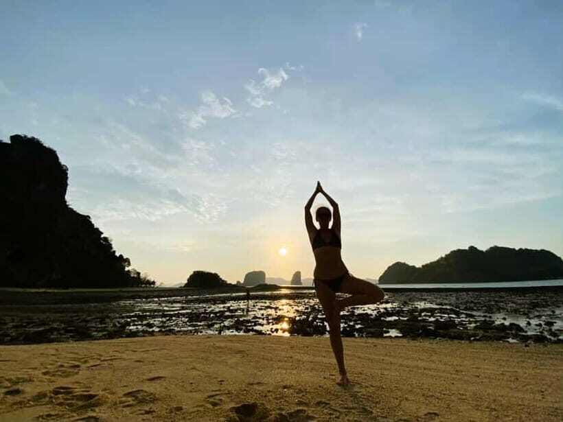 7 Islands sunset tour plus bioluminescent plankton + BBQ - Tup Island: The Walk-Swim Combo That Feels Like a Real Escape