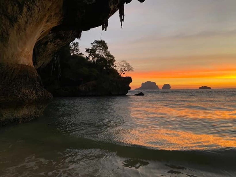 7 Islands sunset tour plus bioluminescent plankton + BBQ - BBQ on Ko Poda: Halal, Beachside, and Usually the Most Relaxed Hour