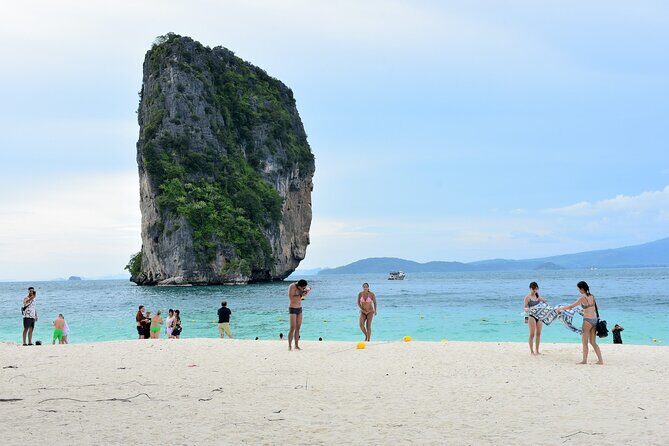 7 Islands Sunset Tour with Buffet Dinner & Night Snorkeling - Which guide style you’ll likely get (and why it matters)