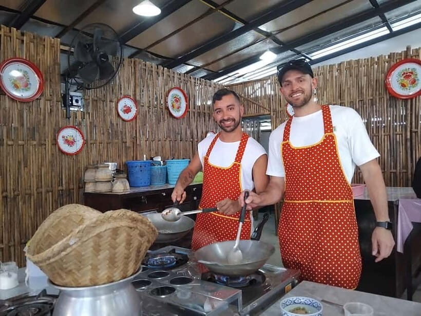 Ao Nang: Hands-on Learn to Cook 3 Popular Thai's street food - How the class flows: soup first, main next, salad last