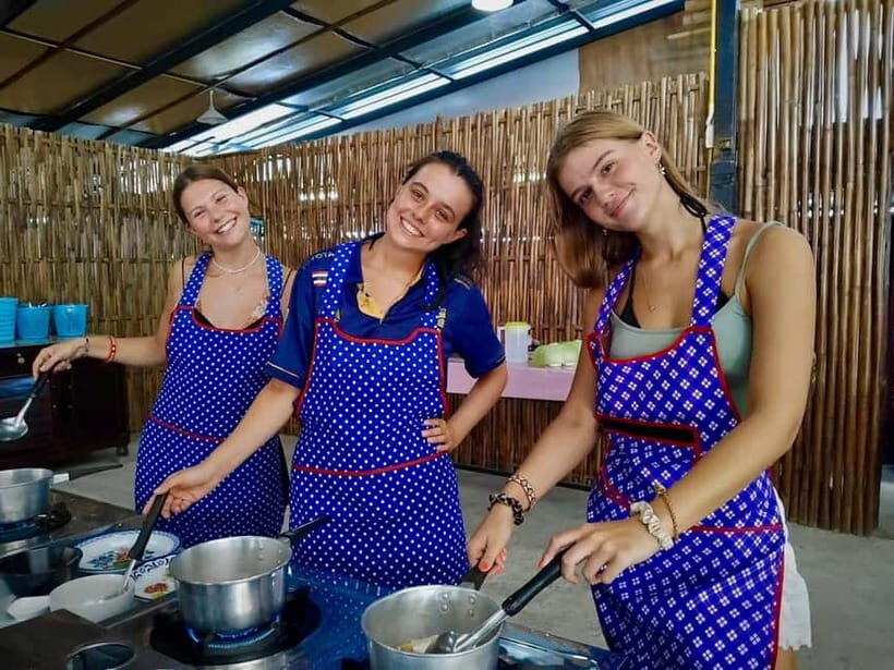 Ao Nang: Hands-on Learn to Cook 3 Popular Thai's street food - Soup lessons: local chicken soup or coconut milk chicken soup