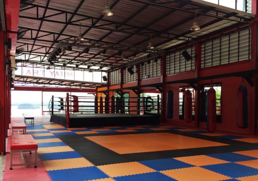 Ao Nang, Krabi: 90-Minute Muay Thai Lesson - Choosing the right class level: basics, air-con basics, intermediate, private
