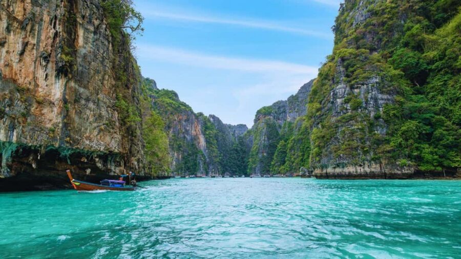 Ao Nang: Phi Phi Islands Speedboat or Catamaran Tour One day - Ao Nang to Phi Phi: speedboat vs catamaran (and why it matters)