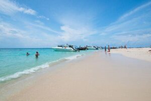 Bamboo Island, Maya Beach and Phi Phi Islands One Day Tour from Krabi - Bamboo Island (Koh Mai Phai): the heart-shaped beach you’ll actually get time for