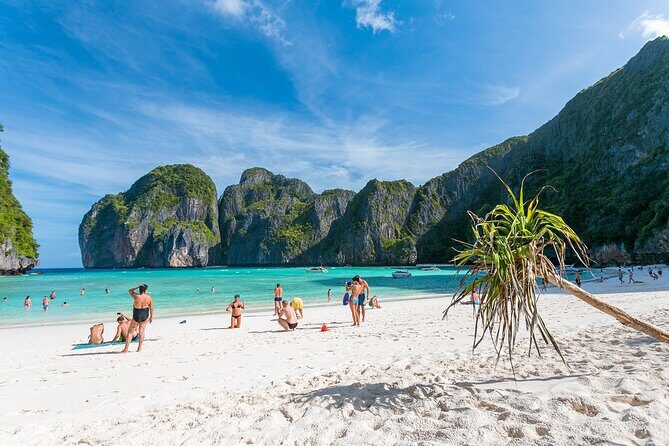 Early Bird Phi Phi and 4 Islands One Day Tour From Krabi - Boat Comfort and the Safety Reality (Don’t Ignore This)