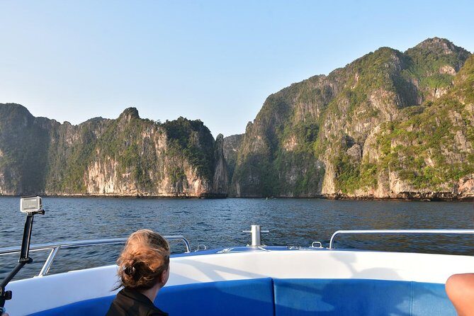 Early Bird Phi Phi Island & 4 Islands Speed Boat Tour from Krabi - Koh Phi Phi Don Lunch at Arida Restaurant 2: Food, Shade, and Reset