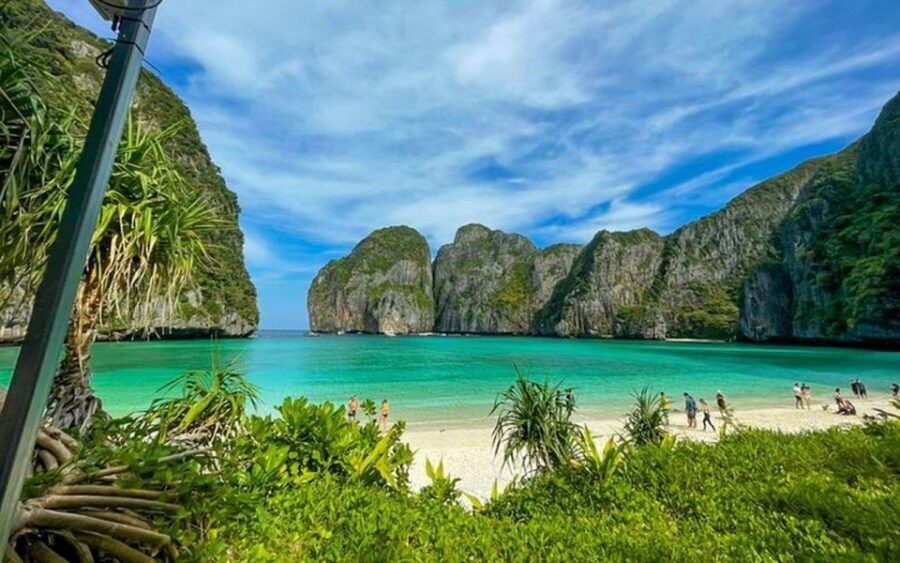 From Ao Nang: Phi Phi Islands Day Tour by Boat with Lunch - Is it crowded? Yes. How you handle it matters.