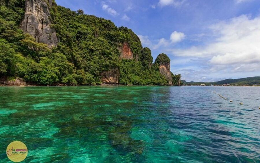 From Ao Nang: Phi Phi Islands Day Tour by Boat with Lunch - Phi Phi Don lunch, shopping, and the 1.5-hour reset