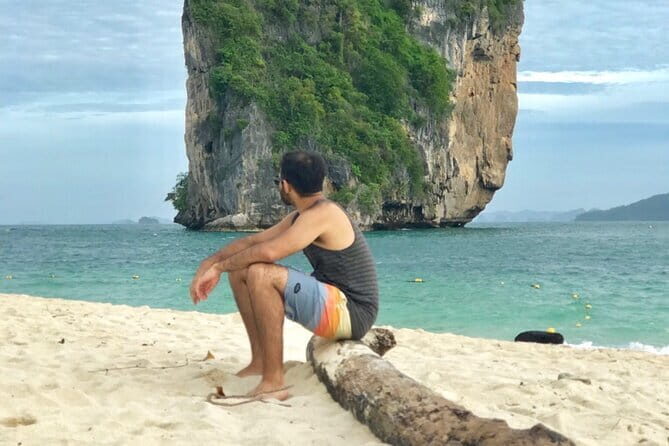 From Krabi - 4 Islands Speedboat Tour with Lunch & Snorkelling - Morning start and meeting the boat crew