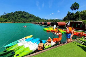 From Krabi: Great Cheow Lan Lake Day Trip with Lunch at PhuTawan - Getting there: the 7:00am start and the drive rhythm