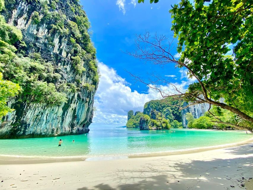 From Krabi: Hong Island Sunset Tour+Bioluminescent Plankton - Pakbia Island sunset dinner: Thai buffet with a beach-time mood