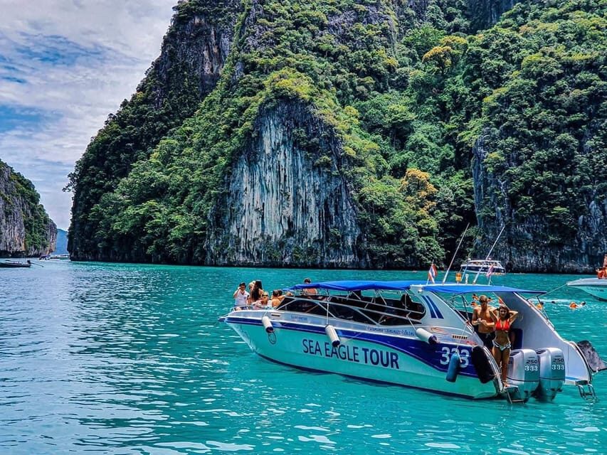 From Krabi: Phi Phi Islands Speedboat Day Tour - Maya Bay: famous scenery, strict rules, and how to enjoy 45 minutes well