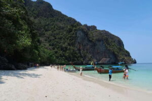 From Phi Phi: Full Day 7 Island Tour by Longtail with Sunset - Meet at Tonsai Bay near McDonald’s: the day’s rhythm starts early
