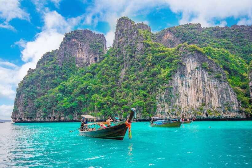 From Phi Phi islands: Phi Phi, Maya Area by longtail Boat - What to pack (and what to keep simple)