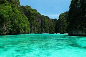 Full-Day Phi Phi Islands Tour with Lunch from Krabi - Ko Phi Phi Lee: lagoons, cliffs, and quieter-feeling swims