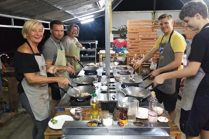 Half Day Thai Cooking Class in Ao Nang, Krabi - The cooking menu: curry paste plus 5 Thai dishes you can customize