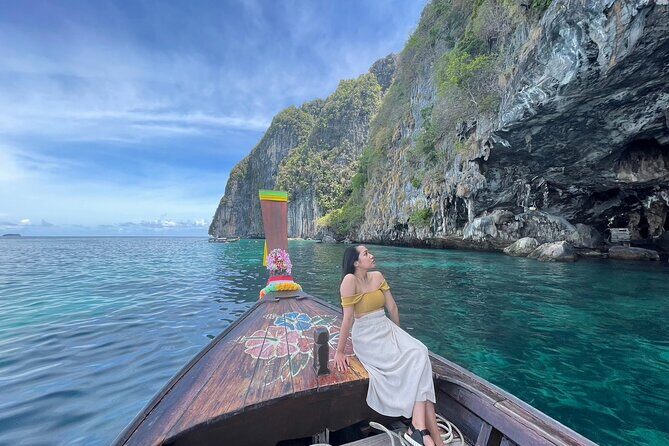 Highlights of Phi Phi Islands - What You Might Spot: Monkeys, Swiftlets, and Cave Art