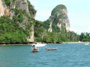 James Bond Hong Islands Sightseeing Canoe - Hong Island: The Real Payoff for Scenic Views and LAO Ka Swimming