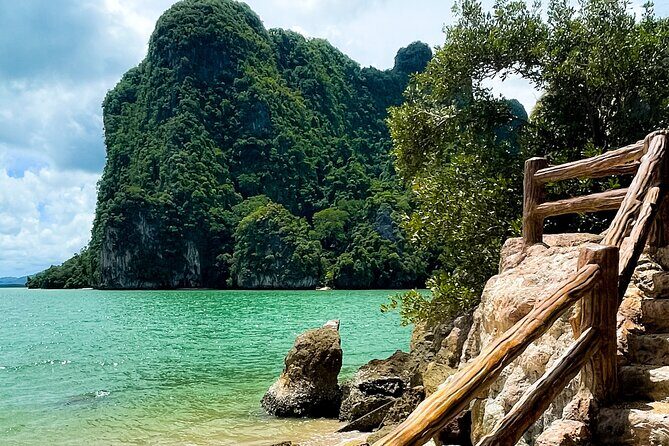 James Bond Hong Islands Sightseeing Canoe - James Bond Island: How to Handle a Short Stop Without Feeling Rushed