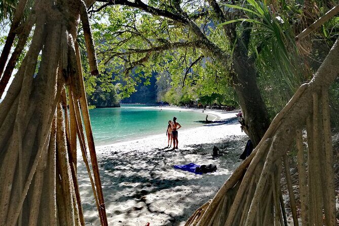 Koh Hong Private Tour from Krabi by Speedboat - The guide factor: Hat, Ari, and how professionalism changes the day