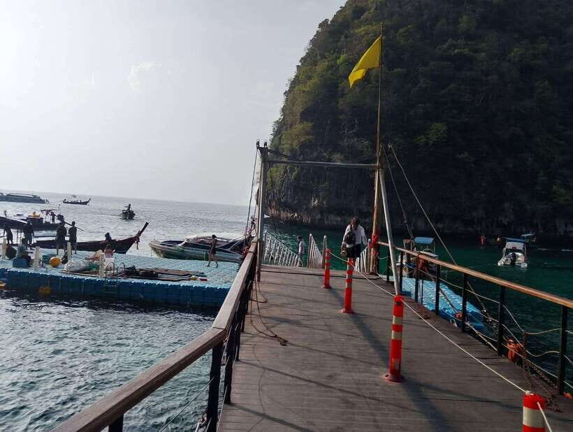 Koh Lanta: Tin's Speedboat Odyssey to Bamboo Island & Beyond - Pi Leh Lagoon snorkeling: coral scenery that can be hit by the crowds