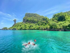 Krabi 4 Island One Day Tour by Speed boat or Longtail boat - Price and what $28 really buys in a Krabi day trip