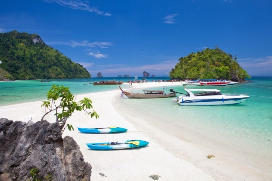 Krabi: 4 Islands Day Trip by Speedboat Including Lunch Box - The Boat Ride Reality: Time on Water, Bumpy Moments, and Group Size