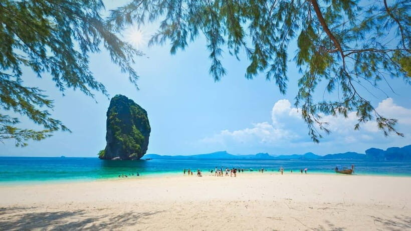 Krabi: 4 Islands Hopping & Snorkeling Tour - Ko Poda: picnic lunch island with a real snorkeling chance