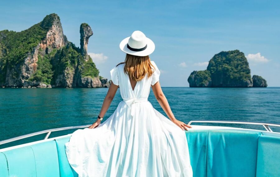 Krabi: 4 Islands & Thale Waek's Sandbar Tour By Speedboat - The speedboat reality: thrilling, but plan for motion