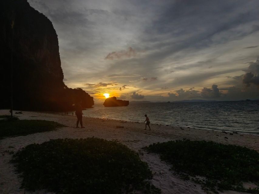 Krabi: 7 Island Sunset With BBQ & Plankton Speed Boat Tour - Speedboat Day: Pickup, Pier Transfer, and a Built-In Rhythm