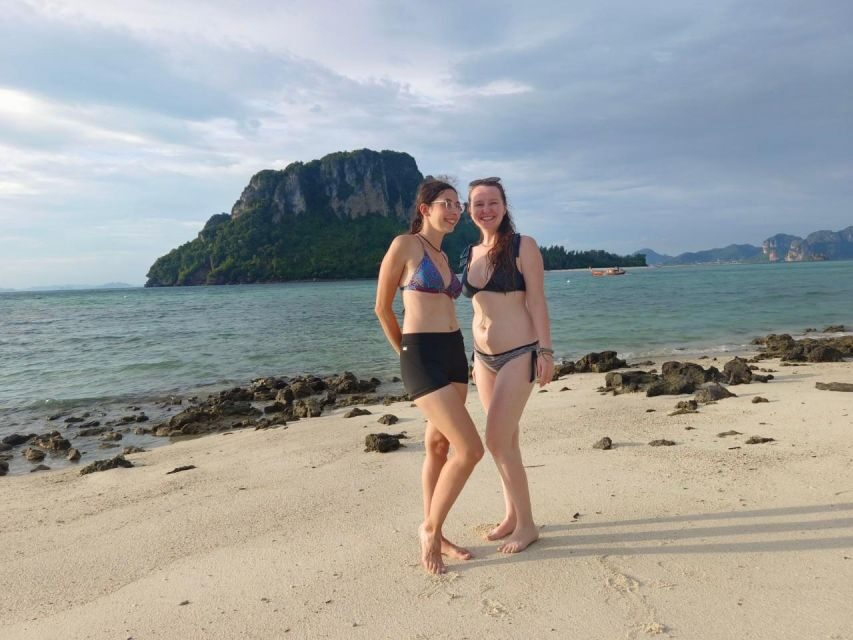 Krabi: 7 Island Sunset With BBQ & Plankton Speed Boat Tour - Poda Island and Tang Ming Island: White Sand Time and a Sunset BBQ