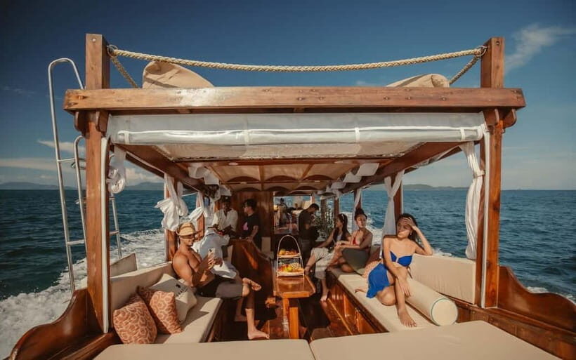 Krabi: 7 Island Tour by Luxury Longtail Boat with Snorkeling - Koh Mor and Puya Bay: Quick Calm Breaks Between the Bigger Sights