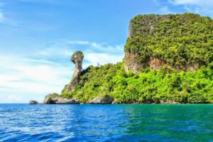 Krabi 7 Islands Snorkeling Sunset and Bioluminescence with dinner - Chicken Island and Tang Ming snorkeling: where the color comes in