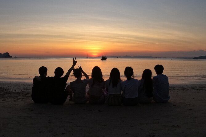 Krabi 7 Islands Snorkeling, Sunset Dinner & Plankton Night - Chicken Island and the sandbank walk that saves you time