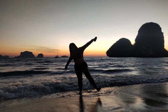 Krabi 7 Islands Speedboat Adventure - Tup Island: sandbank walk and the golden-sand break