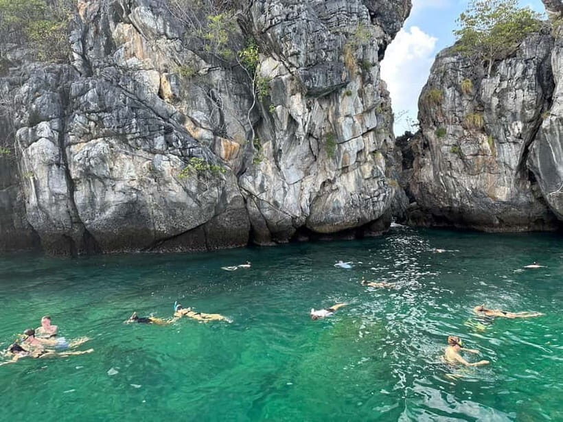 Krabi: 7 Islands Sunset by Longtail Boat with Snorkeling - Crowds, boat motion, and comfort: what to plan for