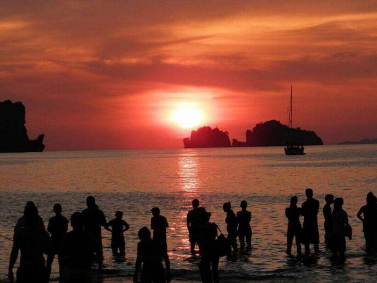 Krabi: 7 Islands Sunset & Plankton Swim with BBQ Dinner - Snorkeling in the Andaman Sea: Gear, Marine Life, and Jellyfish Reality