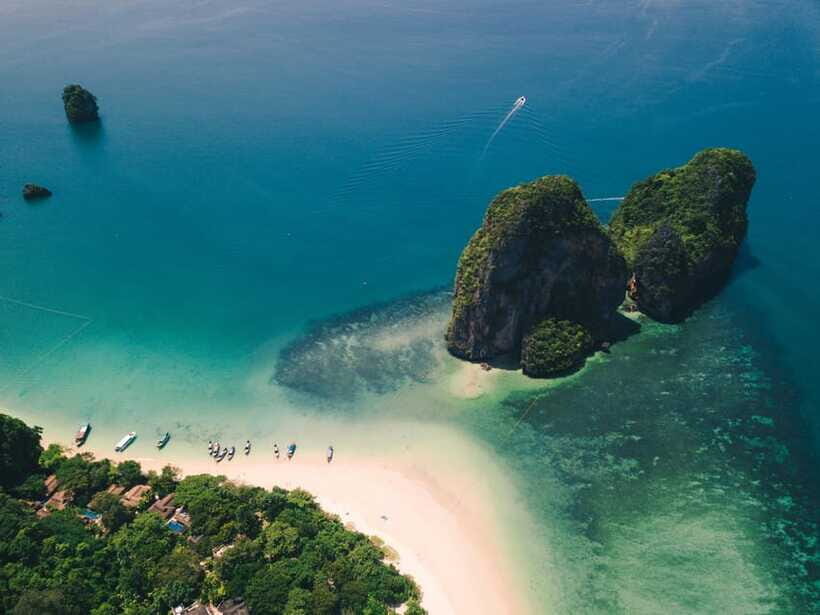Krabi: Emerald Pool, Hot Waterfall, & Tiger Cave Temple Tour - Your Day’s Pace: Van Transfers, Time Budget, and Comfort