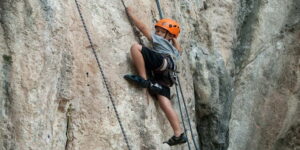 Krabi: Half-Day Rock Climbing Introduction at Railay Beach - Your 4-hour intro course: safety, then real climbing time