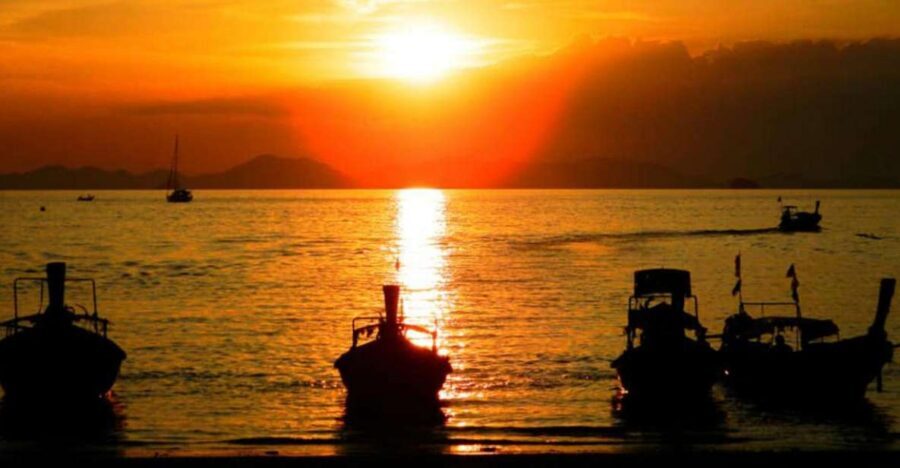 Krabi: Hong Island Sunset and BBQ Dinner Tour - Bioluminescent plankton at night: glowing water with a real-world catch