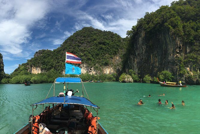 Krabi Hong Island Tour: Charter Private Long-tail Boat - Crowds, timing, and why early pickup changes the whole day