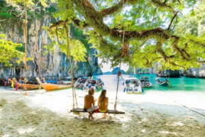 Krabi: Hong Island with Kayaking by speedboat - Secret Hong Lagoon: why that first hour feels special