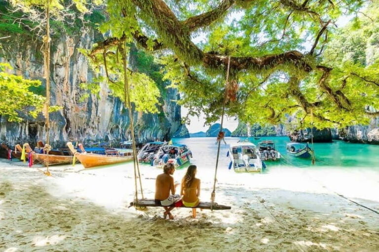Krabi: Hong Island with Kayaking by speedboat - Secret Hong Lagoon: why that first hour feels special
