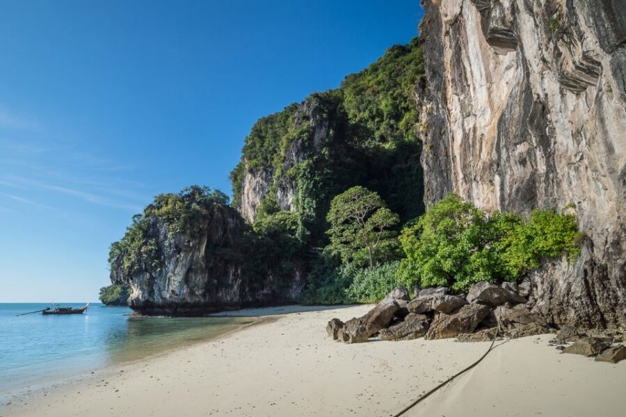 Krabi: Hong Islands Snorkeling with Lunch by Longtail Boat - Crowds, Fish Counts, and Sea Conditions: Set Your Expectations Right
