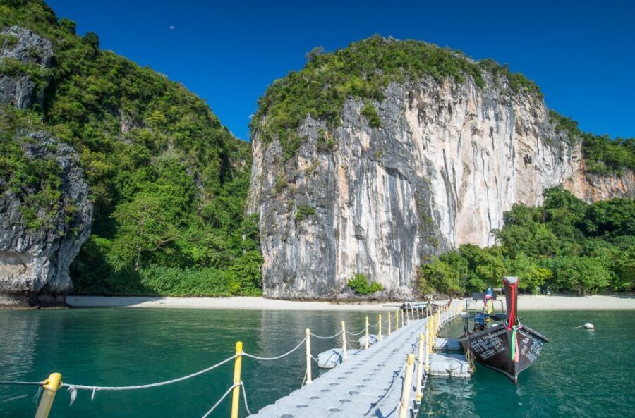 Krabi: Hong Islands Snorkeling with Lunch by Longtail Boat - Lunch on the Beach: Where This Trip Wins for Many People