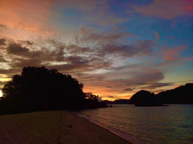 Krabi: Hong Islands Sunset, Bioluminescent Plankton and BBQ - Ko Pak Bia: BBQ, snorkel time, and the aerial look
