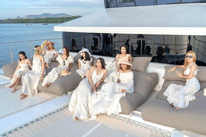 Krabi Hong Islands Sunset Party Catamaran Cruise - The Short Beach-and-Photo Stop: Time to Reset Your Brain