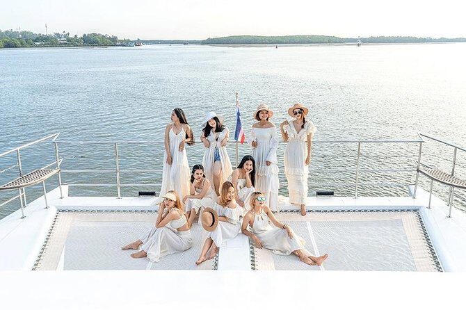Krabi Hong Islands Sunset Party Catamaran Cruise - Hong Island: Snorkeling, Beach Time, and the 360° View Option